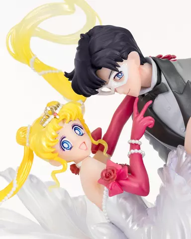 Reservar Figura Usagi & Tuxedo Mask Sailor Moon Moonlight Glow Ed. Figuarts Zero Figuras Estándar