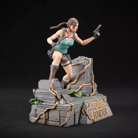 Reservar Figura Lara Croft Tomb Raider Dark Horse Figuras Estándar