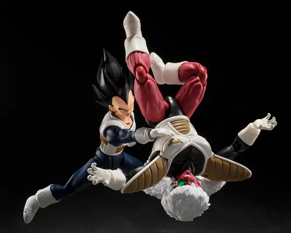 Reservar Figura Vegeta Old Battle Clothes Dragon Ball Z SH Figuarts Tamashii Nations Bandai Premium  Figuras de Videojuegos Estándar