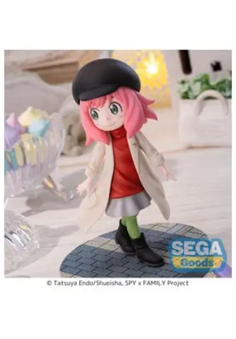 Comprar Spy x Family: Anya Forger Stylish Look Vol. 1 Figura 15cm Luminasta 