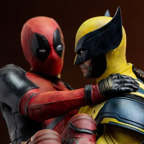 Comprar Estatua Deadpool y Lobezno Deluxe Art Scale Iron Studios  Figuras Deluxe