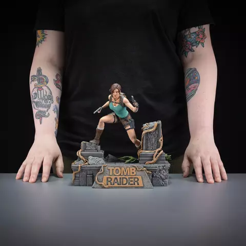 Reservar Figura Lara Croft Tomb Raider Dark Horse Figuras Estándar